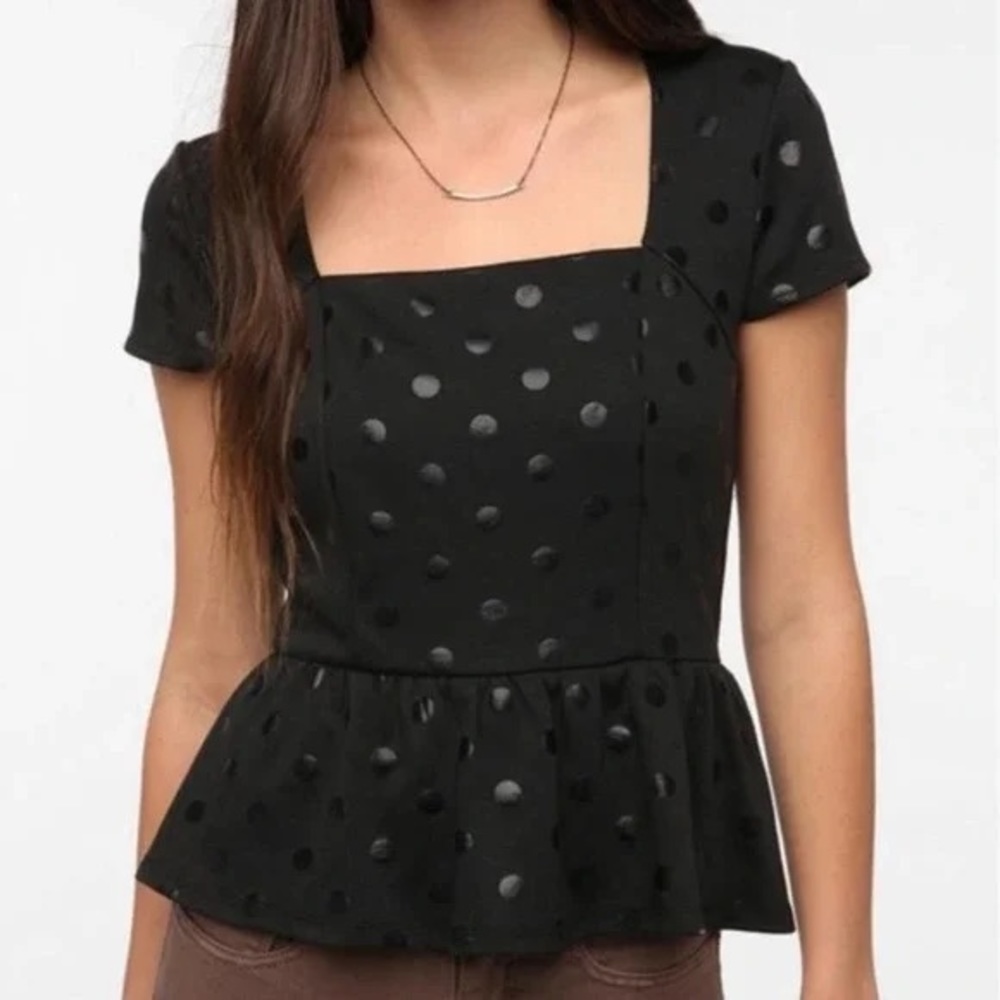 Peplum short sleeve top by Sparkle & Fade